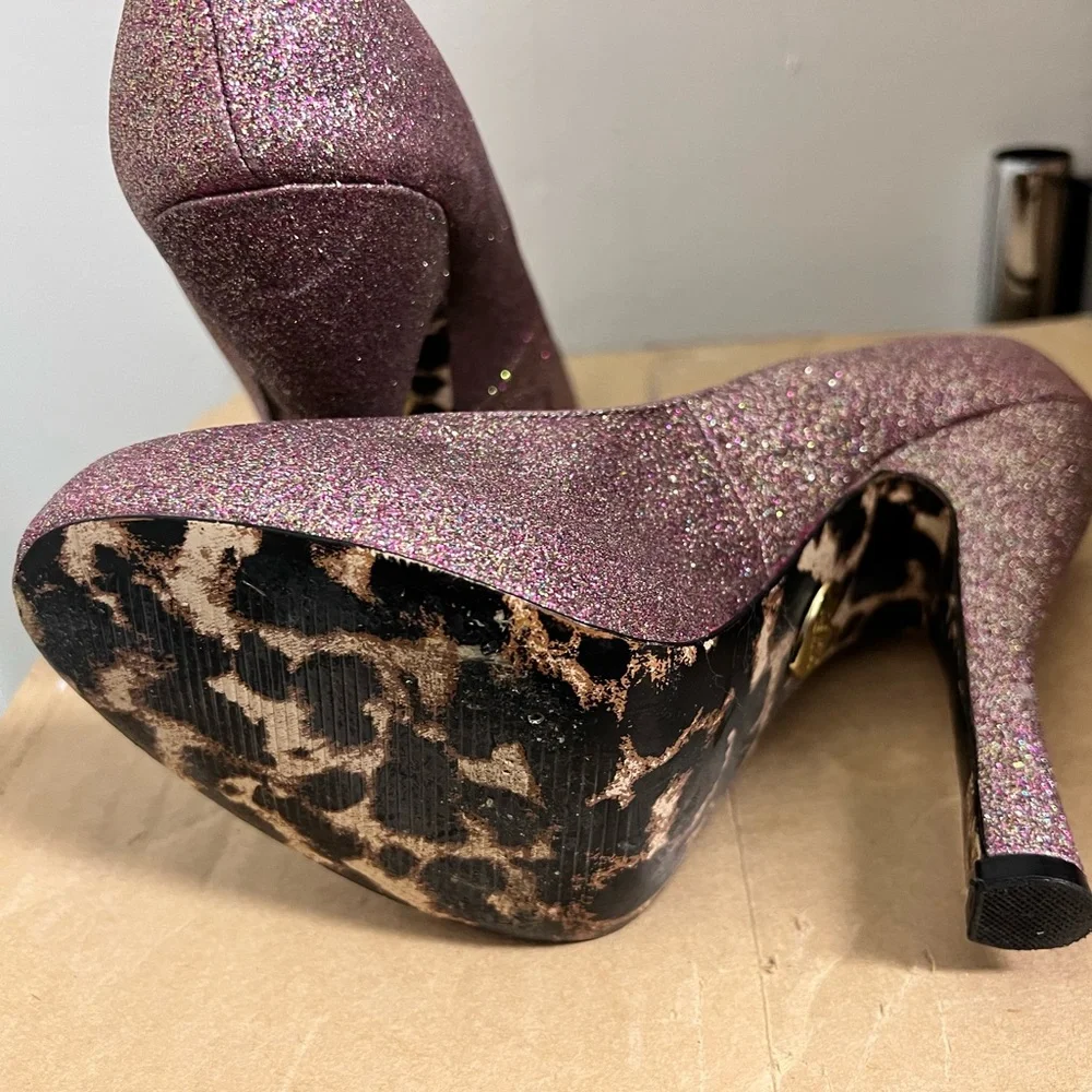Betsy Johnson Sparkly Heels Size 7M - Picture 5 of 6